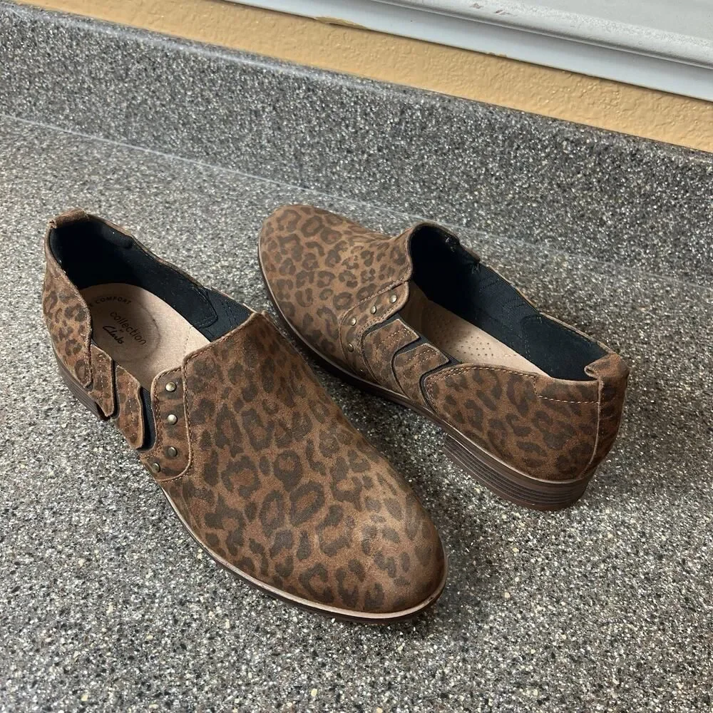 Clarks Collection Womens 11 M Leopard Suede Comfort Casual Slip On Low Heel Shoe